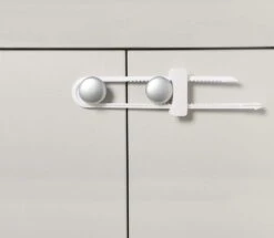 Dreambaby Sliding Lock -Home Hardware 2237469 3 6
