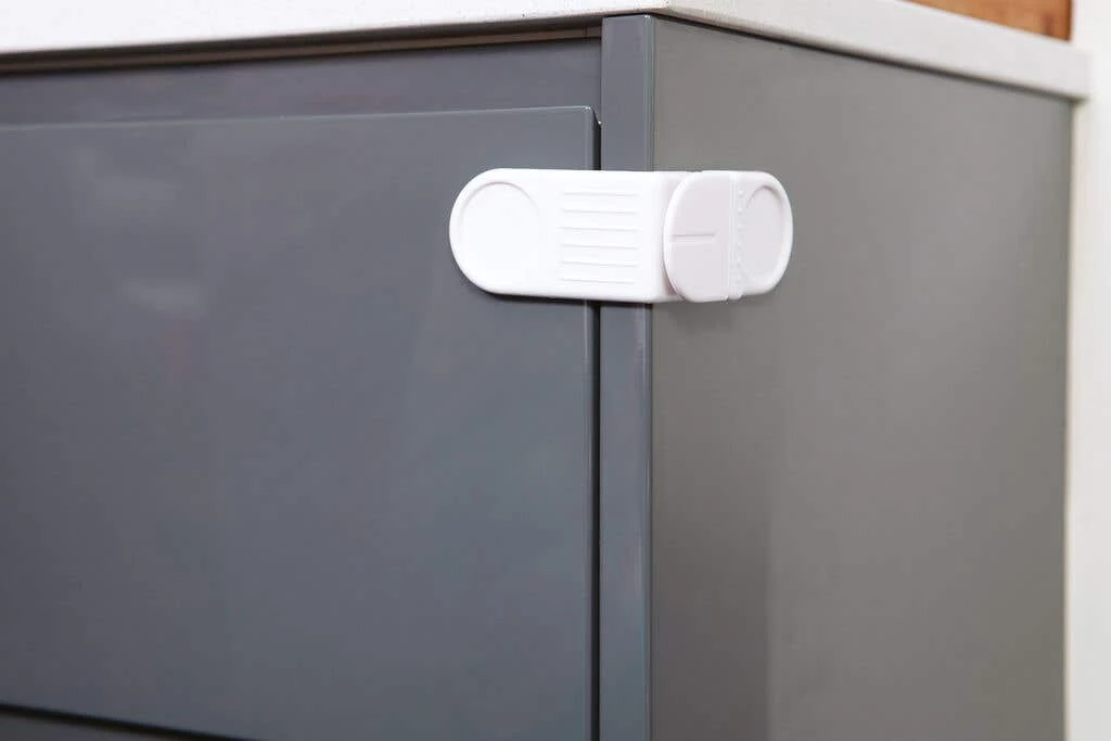 Dreambaby Angle Lock - 2 Pack 4 Dreambaby Angle Lock - 2 Pack - Image 2