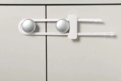 Dreambaby Sliding Locks - 3 Pack -Home Hardware 2456473 3 5