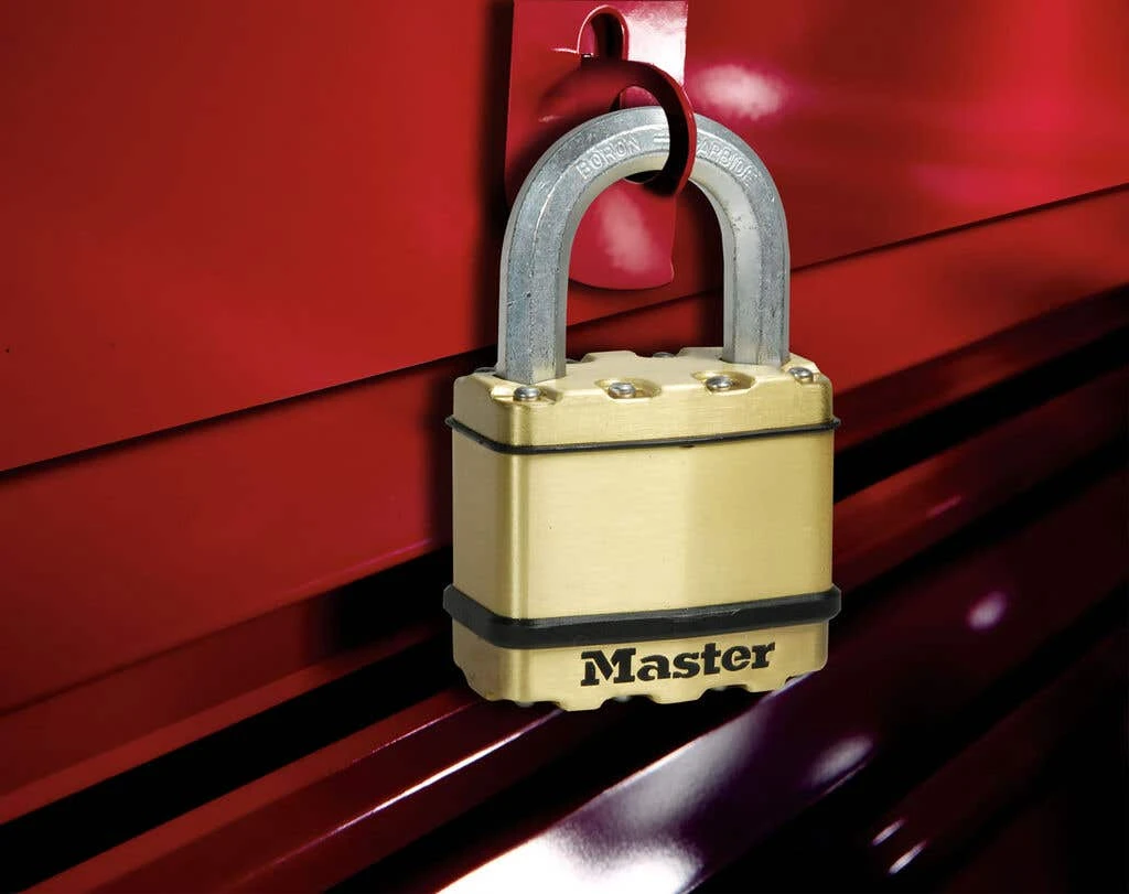 Master Lock Excell Laminated Padlock 45mm - 4 Pack 5 Master Lock Excell Laminated Padlock 45mm - 4 Pack - Image 3