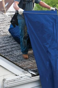 Polytuf Xtreme Tarpaulin 2.4 X 3.0m -Home Hardware 6044788 4 3