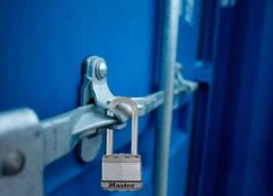 Master Lock 45mm Magnum With Extra Long Shackle Padlock 64mm -Home Hardware 6816987 2 3