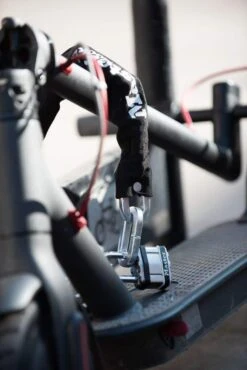 Master Lock Padlock Excell Stainless Steel Covered 44mm 17 Master Lock Padlock Excell Stainless Steel Covered 44mm -Home Hardware 6817019 7 2