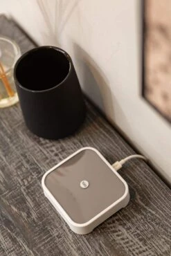 Yale Connect Plus Wi-Fi Bridge -Home Hardware 6936926 5