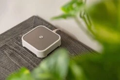 Yale Connect Plus Wi-Fi Bridge -Home Hardware 6936926 6